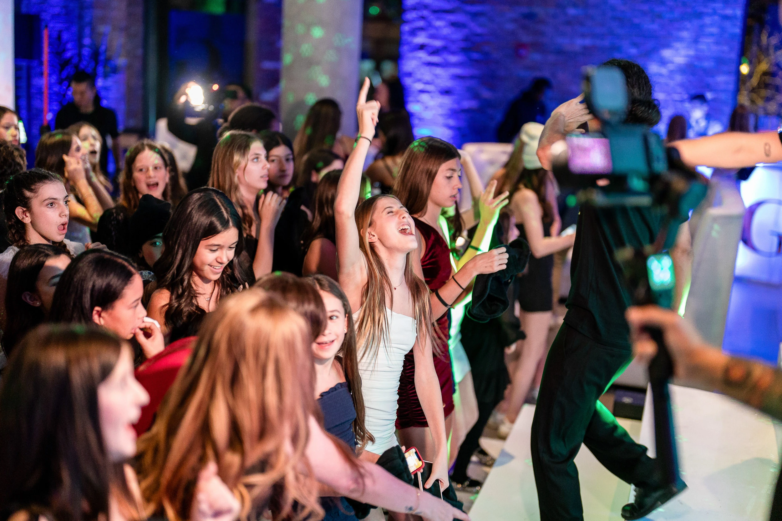 Bar or bat mitzvah photograph 43 by André Maier Photography